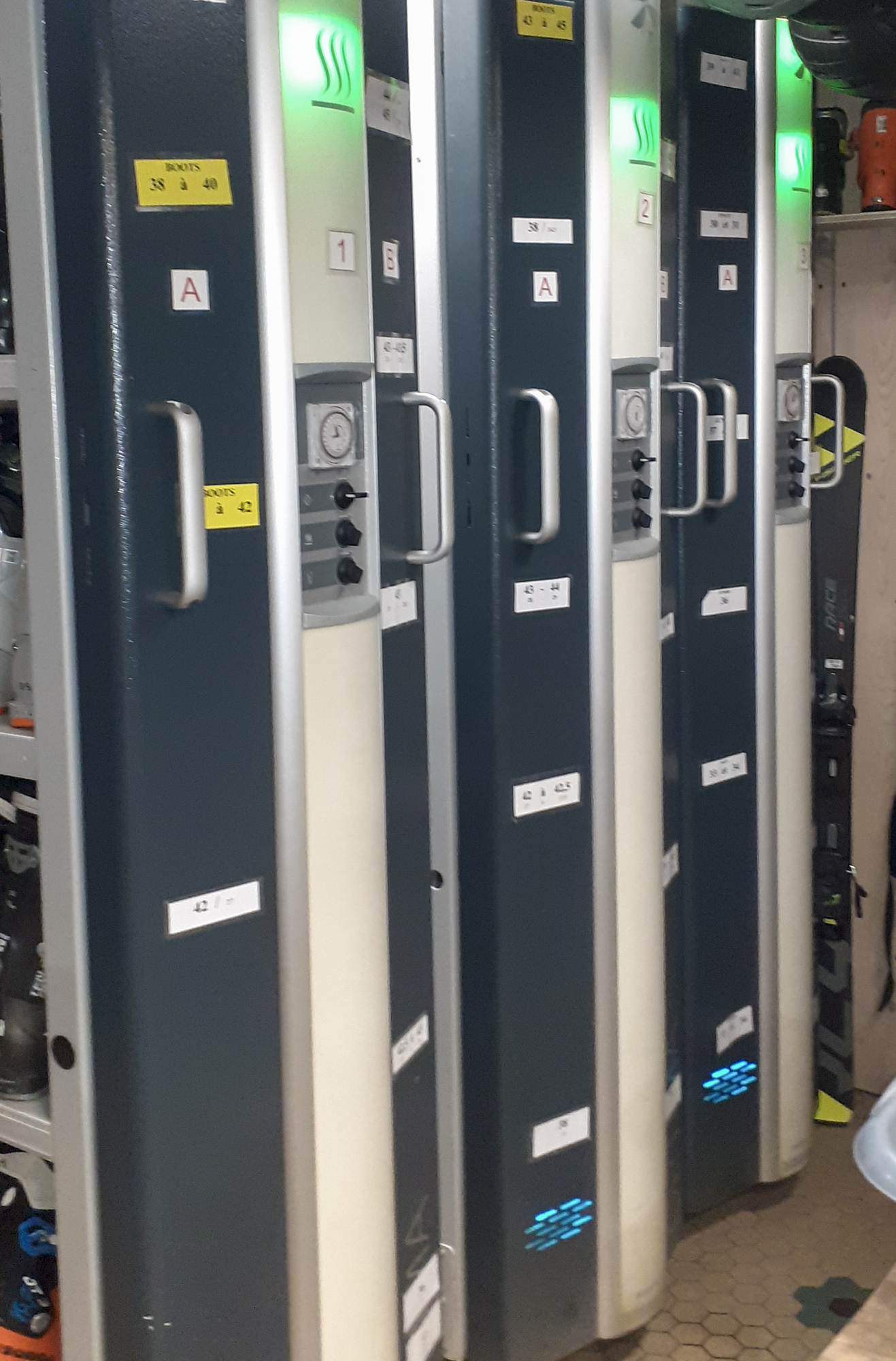 Systèmes de séchage professionnels pour chaussures de ski