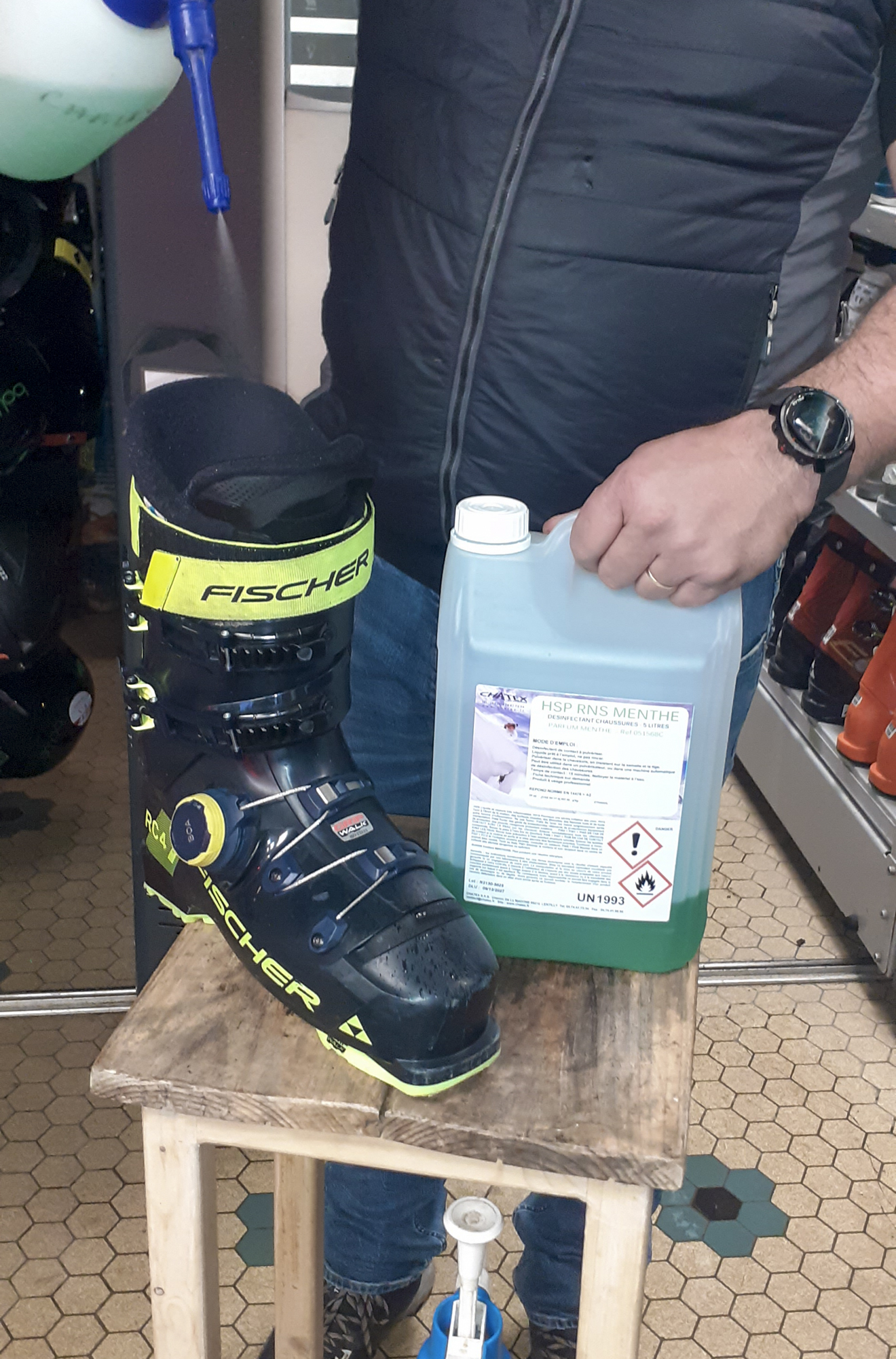 Soin professionnel d’une chaussure de ski chez NESTIER SPORTS